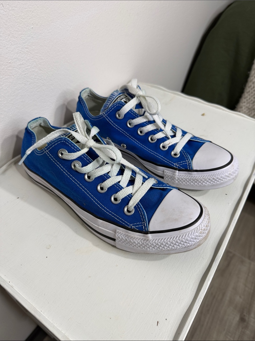 Low-Top Canvas Sneakers in Royal Blue by